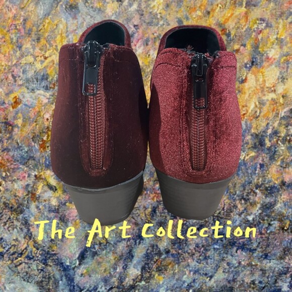 Soda Burgundy/Wine Color, Size 8 Ankle Boots - Picture 4 of 6